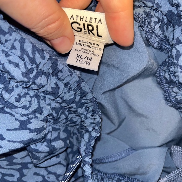 Athleta Girls Shorts - Picture 4 of 4